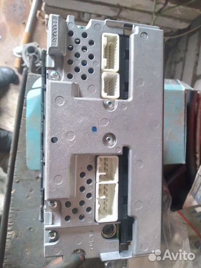 Магнитола тойота авенсис t250