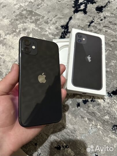iPhone 11, 64 ГБ