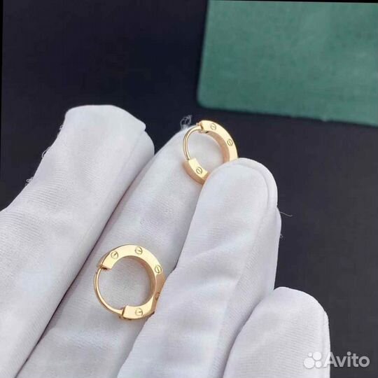 Золотые серьги Cartier Love