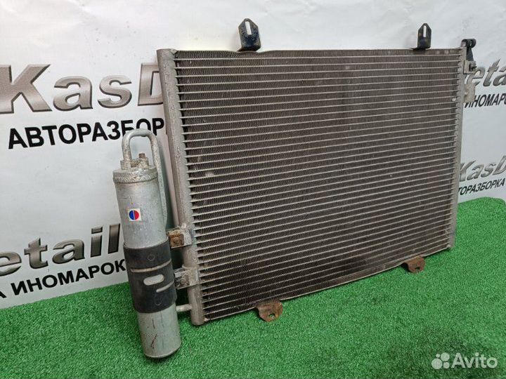 Радиатор кондиционера Renault Clio хэтчбек (комби)