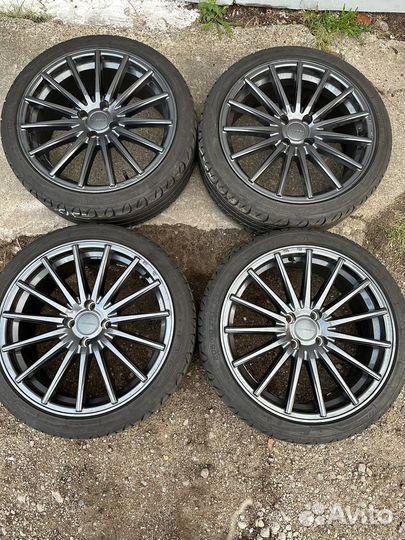 Vossen vfs2 r17 4/98 4/100 205/40/17