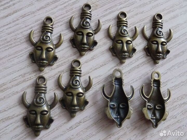 Бусины, бисер, фурнитура