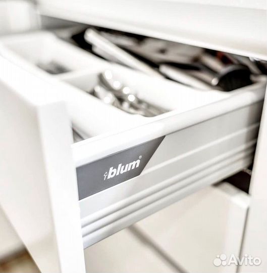 Кухонные гарнитуры под заказ / Кухни на заказ