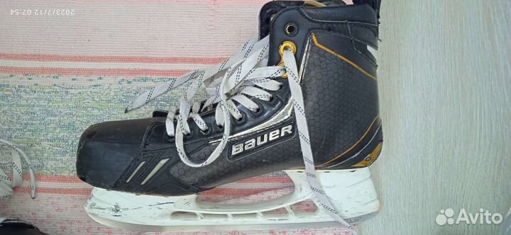 Хоккейные коньки Bauer total one NXG 11 размер