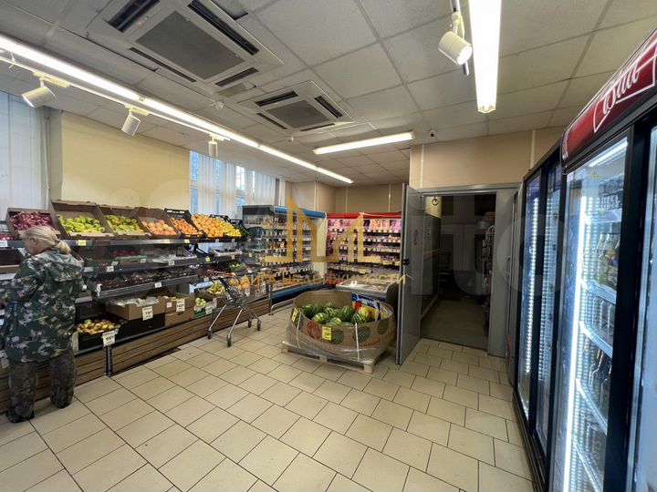 Сдам торговое помещение, 369.3 м²