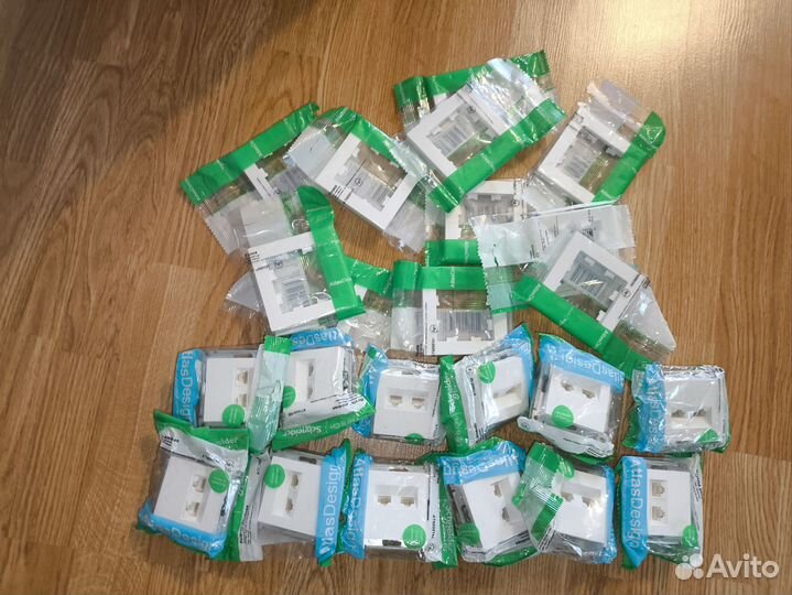 Розетка компьютерная двойная RJ-45, schneider