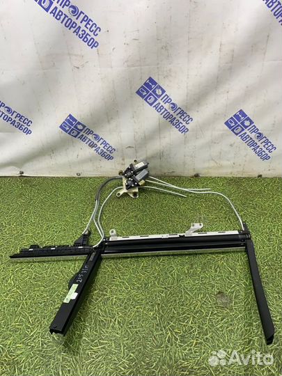 Шторка окна задняя правая Bmw 750I седан 4.8