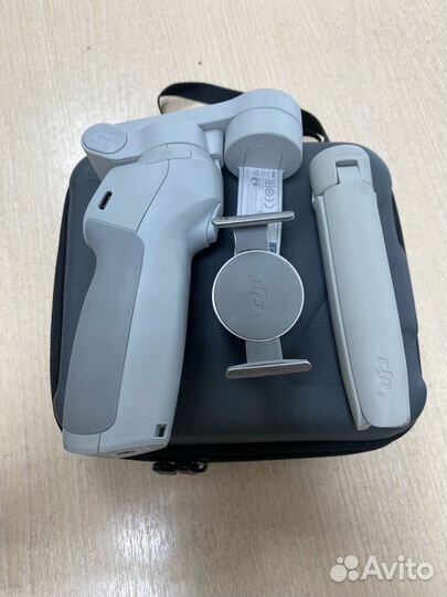 Cтабилизатор для смартфона DJI Osmo Mobile 4