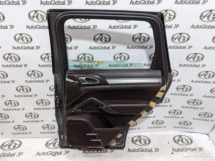 Дверь задняя правая Porsche Cayenne