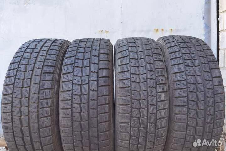 Dunlop Winter Maxx WM01 215/55 R17 94Q
