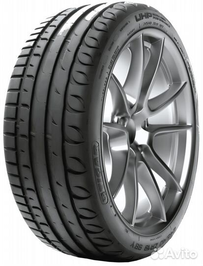 Kormoran Ultra High Performance 225/45 R17 94V