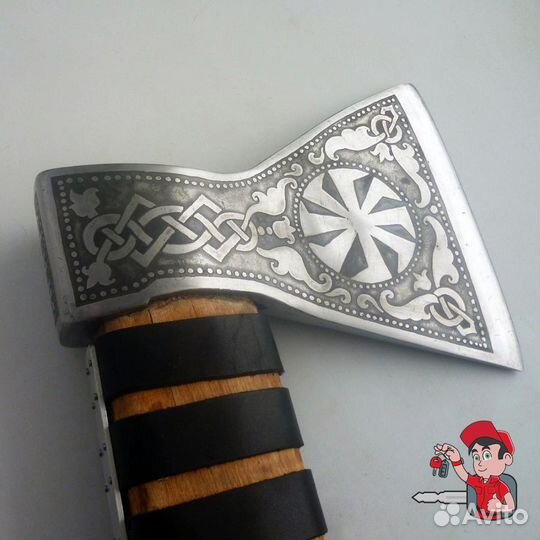 Лазерная гравировка на топорах