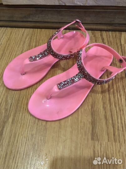 Сандалии для девочки
