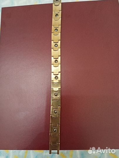 Магнитный браслет