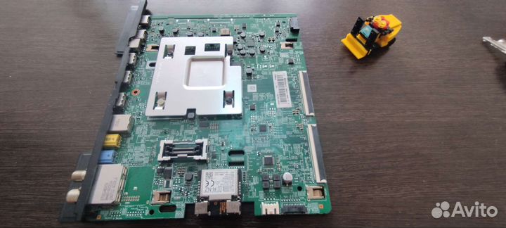 Материнская плата Samsung ue49nu7170u