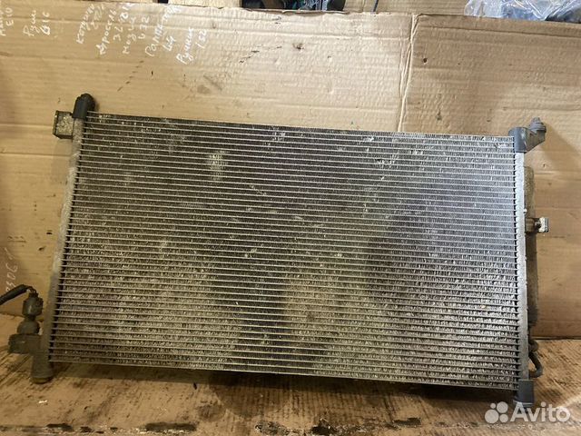 Радиатор кондиционера Nissan Tiida