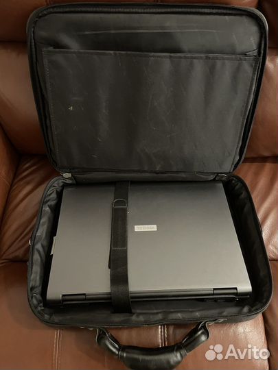 Toshiba ноутбук