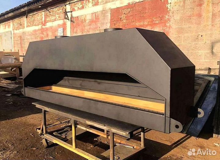 Мангал с огнеупорным кирпичом