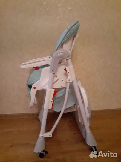 Стульчик для кормления babyton