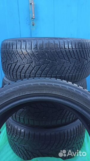 Yokohama BluEarth Winter V905 265/40 R21 и 295/35 R21 107V