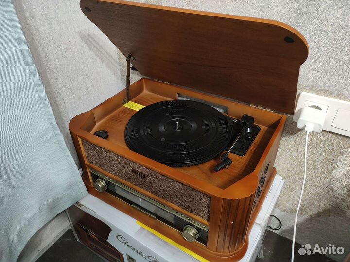 Виниловый проигрыватель Lenco TCD-2550