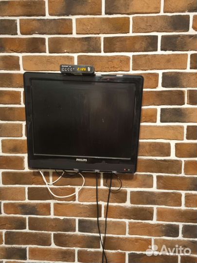 Телевизор Philips 20