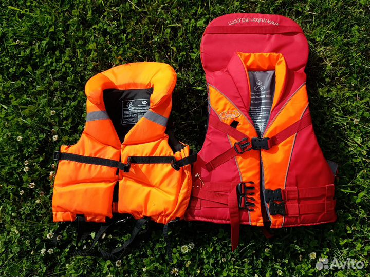 Жилет детский спасательный