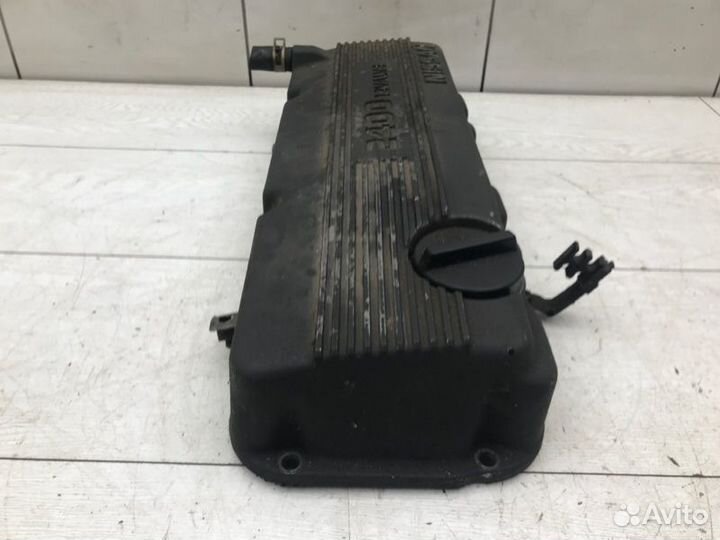 Клапанная крышка Nissan Terrano R20 KA24E 1995