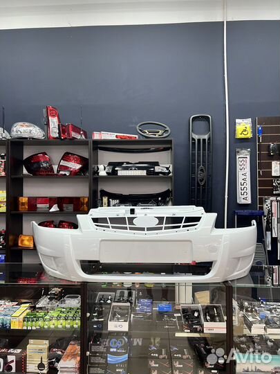 Передний бампер на priora в цвет