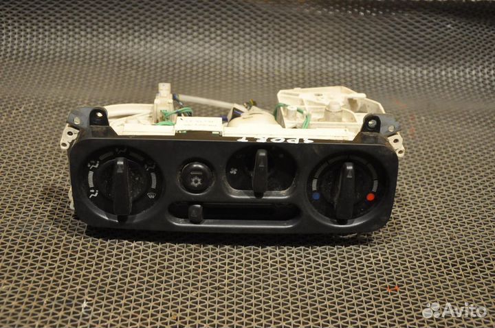 Блок управления климат-контролем mitsubishi paje