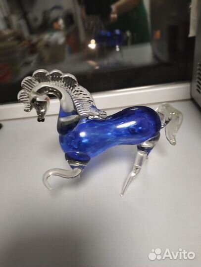 Конь фигурка