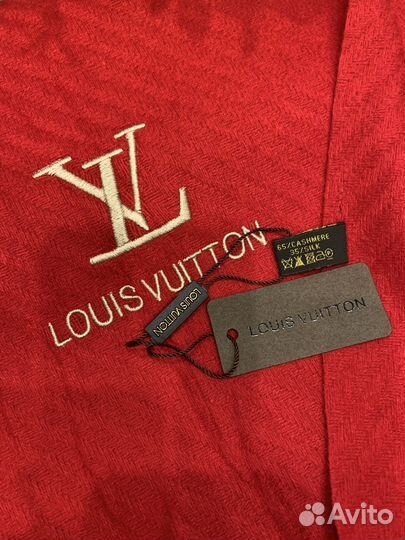 Объемный палантин шарф LV красный мягкий