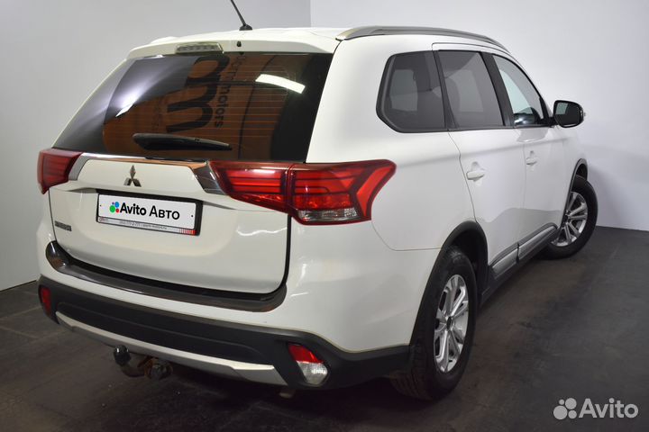 Mitsubishi Outlander 2.0 CVT, 2016, 139 000 км