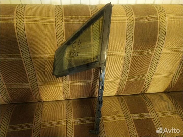 Citroen c4 b7 стекло переднее левое глухое с2011
