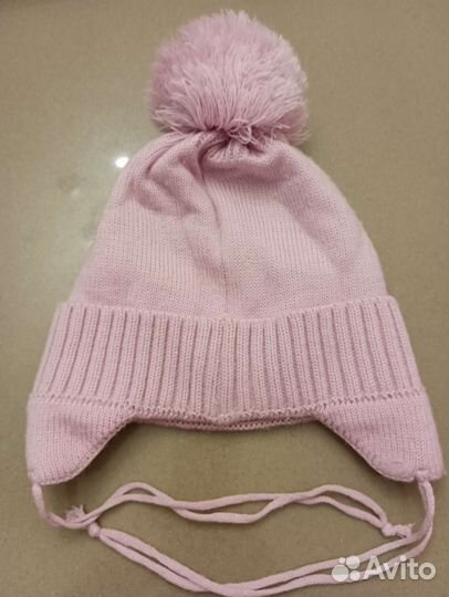 Шапки на 3-7 лет, манишка, шлем поддева