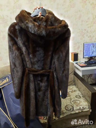 Шуба норковая с капюшоном 42 44