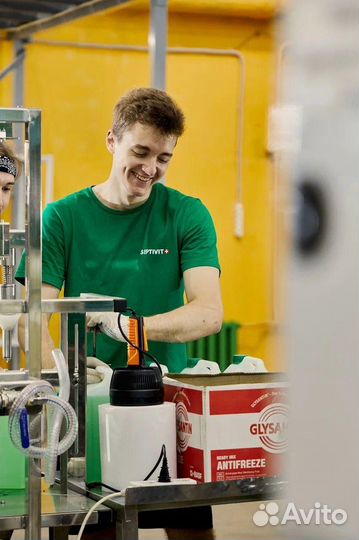 Упаковщик на производство (еженедельные выплаты)