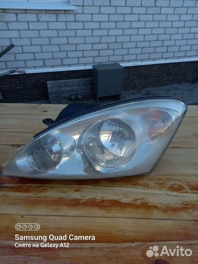 Фара Kia ceed 2008г