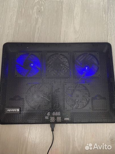 Подставка с охлаждением для ноутбука 