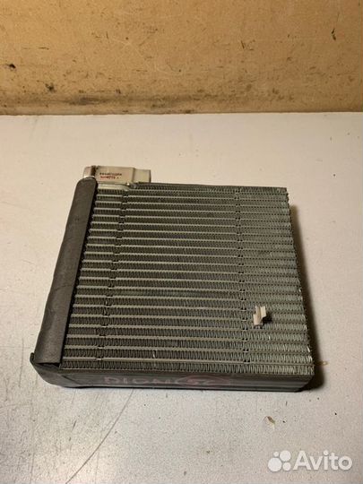 Радиатор кондиционера салона Mitsubishi Dion CR6W