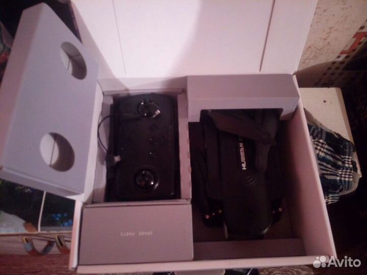 Квадрокоптер Hubsan Zino Pro