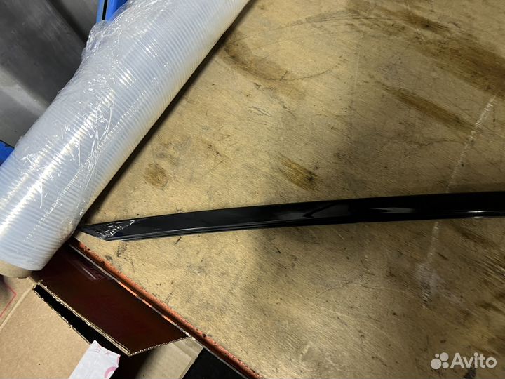 Молдинг передней левой двери BMW F10 F11