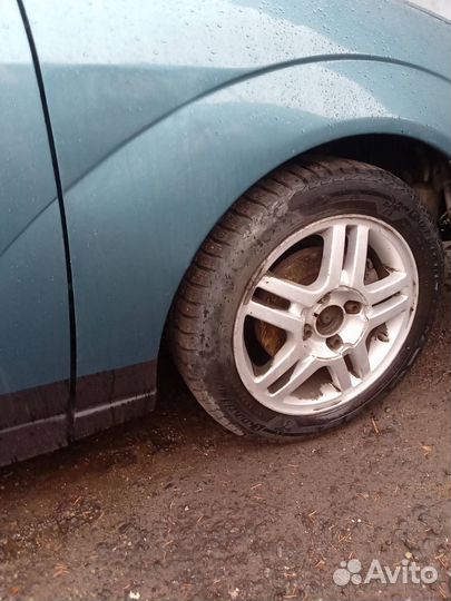 Ford Focus 2 AT, 2001, 300 000 км
