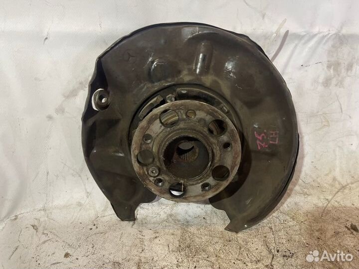 Кулак поворотный задний левый Mercedes C W203