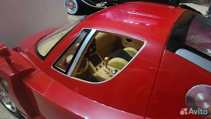 Огромная радиоуправляемая Ferrari 1/6 для барби