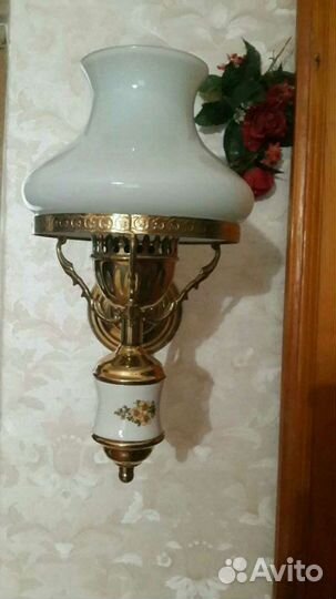 Лампа настенная 