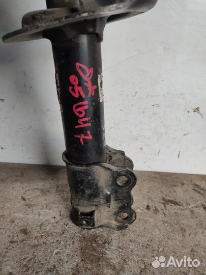 Амортизатор передний левый Hyundai I30