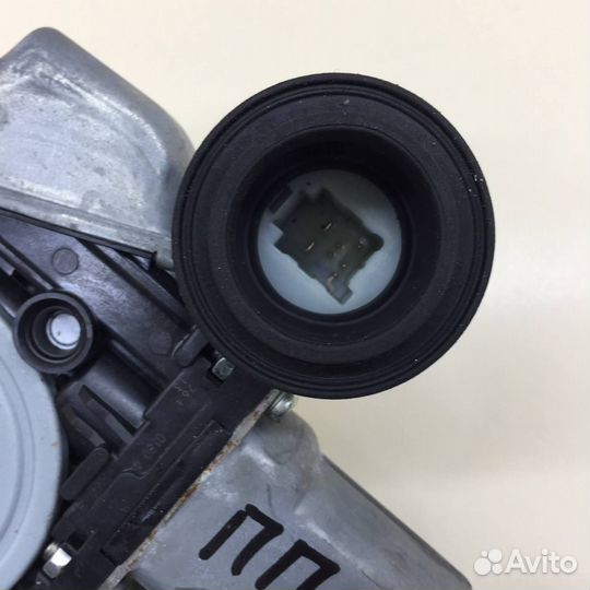 Стеклоподъемник электр. передний правый Lexus ES SV60 2012