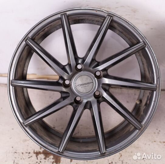 Диски литые R18 5x114.3 Vossen CVT