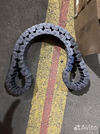 Цепь раздатки эскалейд